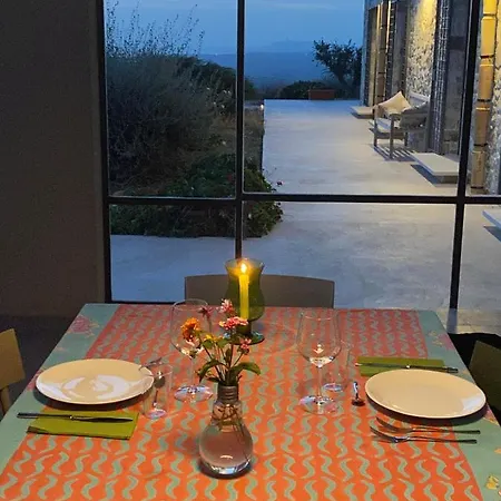 Bed & Breakfast La Mortilla 3*